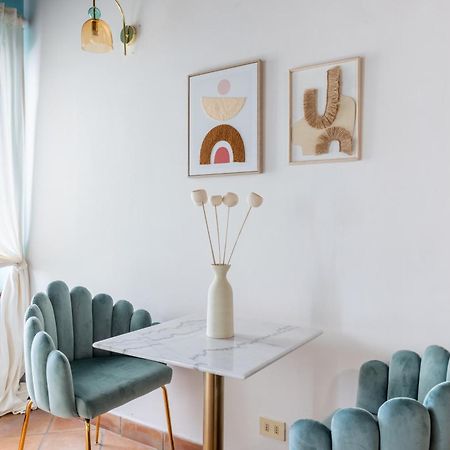 Suite Trevi - Charming Loft Near Trevi Fountain Рим Экстерьер фото