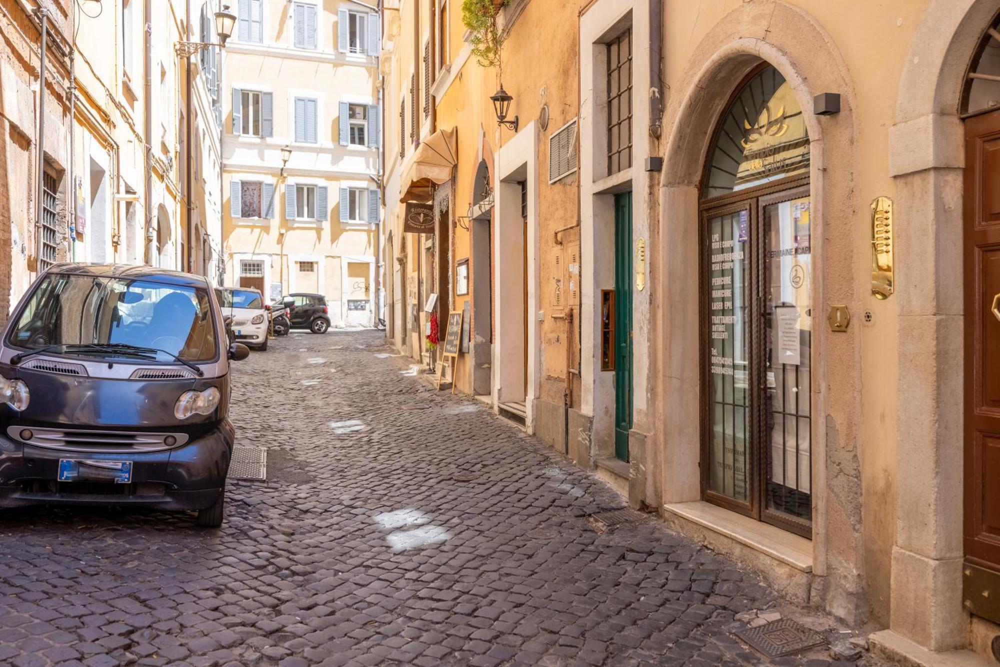 Suite Trevi - Charming Loft Near Trevi Fountain Рим Экстерьер фото